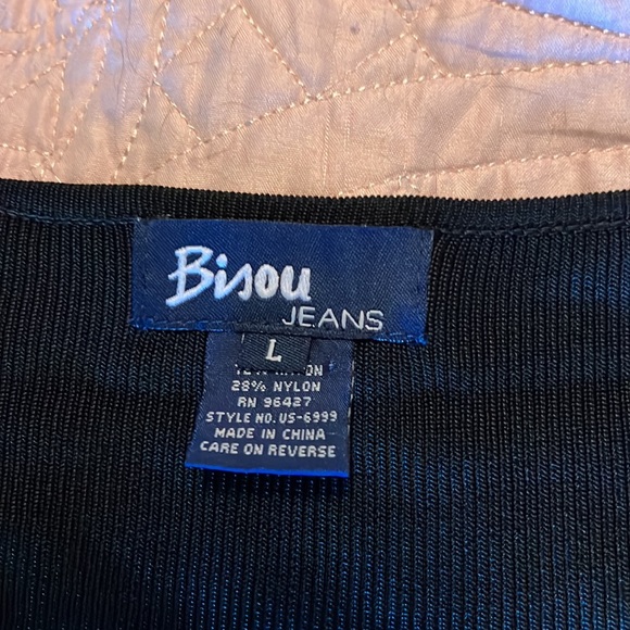 Ladies Black Twinset. Casual or dress. Delicate beaded trim. Cami & Sweater. 2pc - Picture 6 of 7